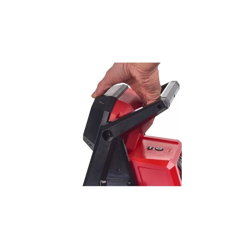 Faro Led per ponteggi Milwaukee M18 PAL2-0 con testa direzionabile, 2000 lumen [4933493547