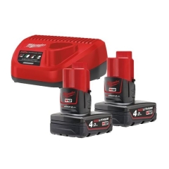 M12 NRG-402 ENERGY KIT 12V 4,0 AH COMPOSTO DA: 2 BATTERIE M12 4AH + CARICABATTERIE + IN OMAGGIO BORSA MILWAUKEE cod. 4933459211